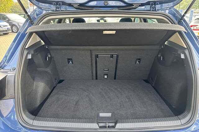 Used Volkswagen Golf 2024 for sale - 76069830: Photo 11