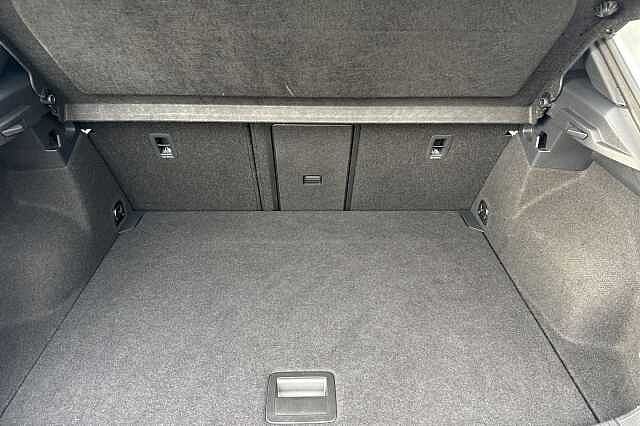 Used Volkswagen T-Roc 2022 for sale - 76643165: Photo 11