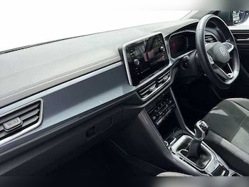 Used Volkswagen T-Roc 2022 for sale - 78888754: Photo