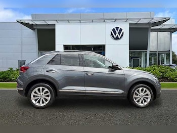 Used Volkswagen T-Roc 2022 for sale - 78888754: Photo