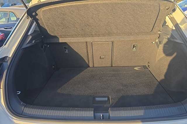 Used Volkswagen T-Roc 2022 for sale - 76559636: Photo 11