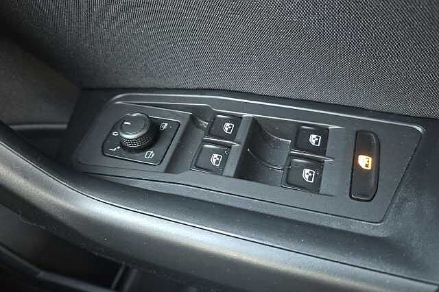 Used Volkswagen T-Roc 2022 for sale - 76559636: Photo 28