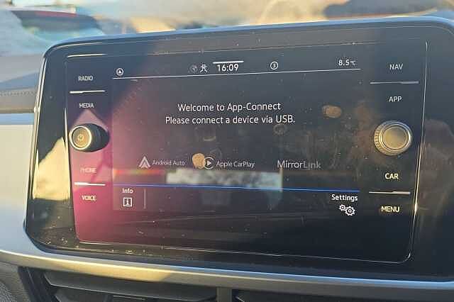 Used Volkswagen T-Roc 2022 for sale - 76559636: Photo 32