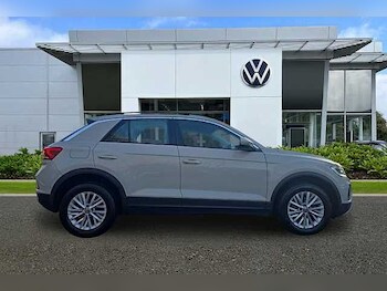 Used Volkswagen T-Roc 2022 for sale - 76559636: Photo