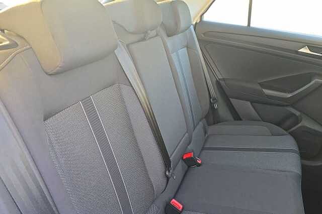 Used Volkswagen T-Roc 2022 for sale - 76559636: Photo 8