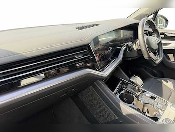 Used Volkswagen Touareg 2021 for sale - 78427096: Photo