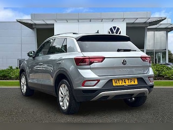 Used Volkswagen T-Roc 2025 for sale - 78739214: Photo