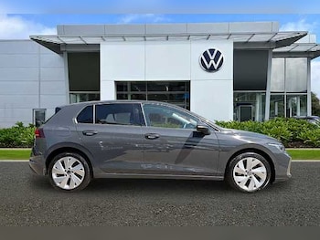 Used Volkswagen Golf 2024 for sale - 79346470: Photo