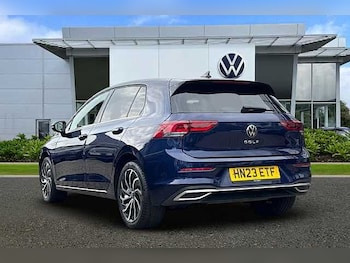 Used Volkswagen Golf 2023 for sale - 76082162: Photo 3