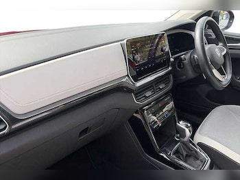 Used Volkswagen T-Cross 2024 for sale - 78069780: Photo