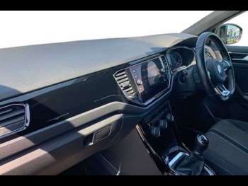 Used Volkswagen T-Roc 2021 for sale - 74999660: Photo