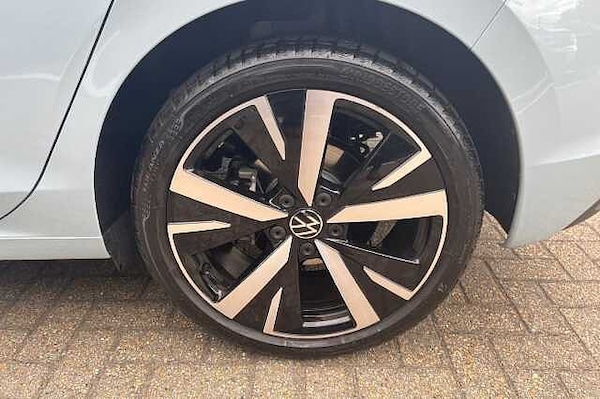 Used Volkswagen Golf 2025 for sale - 75044023: Photo 5