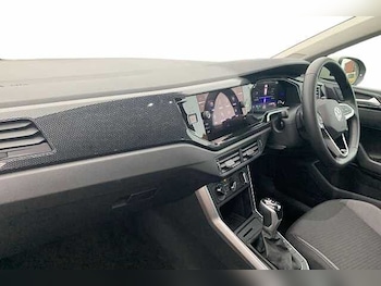 Used Volkswagen Taigo 2024 for sale - 77189131: Photo