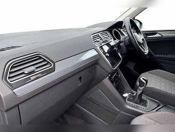 Used Volkswagen Tiguan 2023 for sale - 77572604: Photo