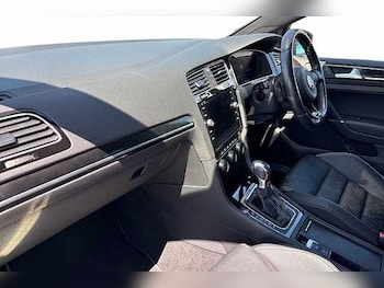 Used Volkswagen Golf 2019 for sale - 79341239: Photo