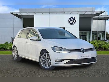 Used Volkswagen Golf 2018 for sale - 77409305: Photo