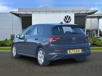 Used Volkswagen Golf 2023 for sale - 77650421: Photo