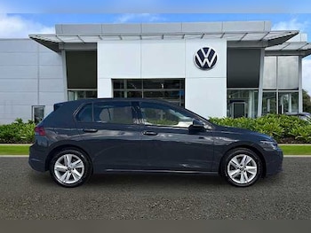 Used Volkswagen Golf 2023 for sale - 77650421: Photo