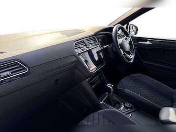 Used Volkswagen Tiguan 2021 for sale - 77715486: Photo