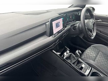 Used Volkswagen Golf 2023 for sale - 78011742: Photo