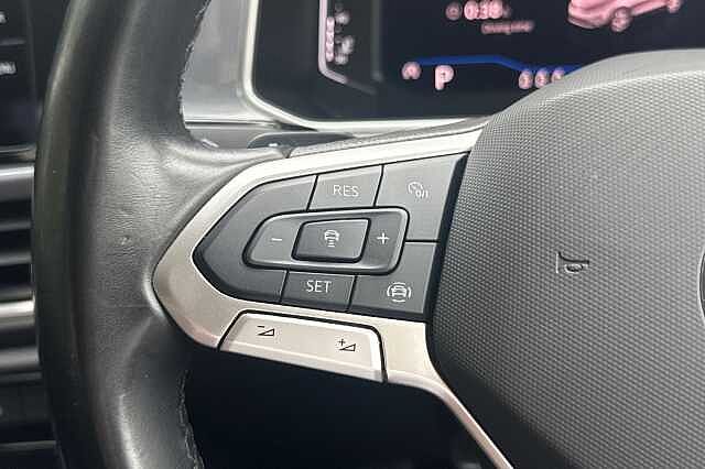 Used Volkswagen T-Roc 2023 for sale - 75962094: Photo 15