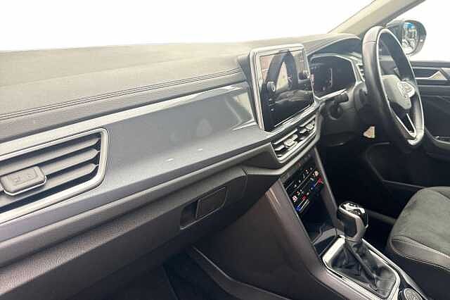 Used Volkswagen T-Roc 2023 for sale - 75962094: Photo 2