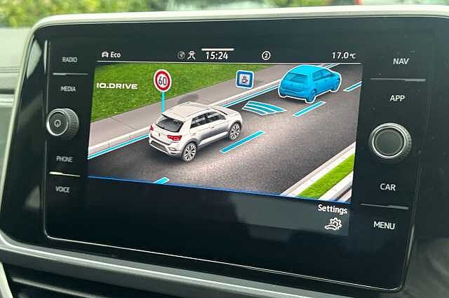 Used Volkswagen T-Roc 2023 for sale - 75962094: Photo 31