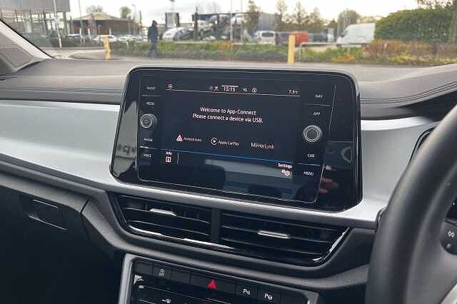 Used Volkswagen T-Roc 2023 for sale - 76643171: Photo 13