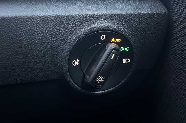 Used Volkswagen T-Roc 2023 for sale - 76643171: Photo 30