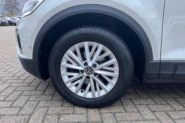 Used Volkswagen T-Roc 2023 for sale - 76643171: Photo 5