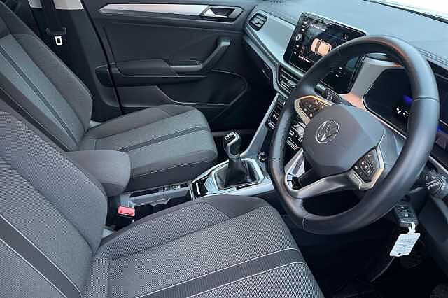 Used Volkswagen T-Roc 2023 for sale - 76643171: Photo 6