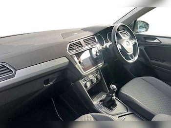 Used Volkswagen Tiguan 2019 for sale - 77720921: Photo