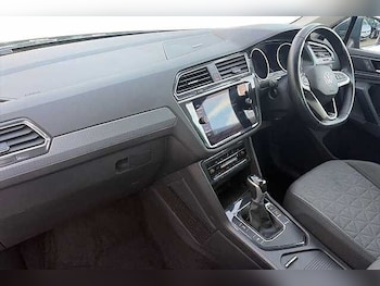 Used Volkswagen Tiguan 2024 for sale - 77916285: Photo