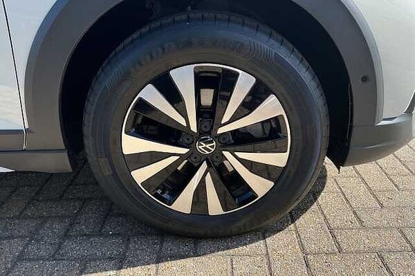 Used Volkswagen Taigo 2023 for sale - 76106686: Photo 5