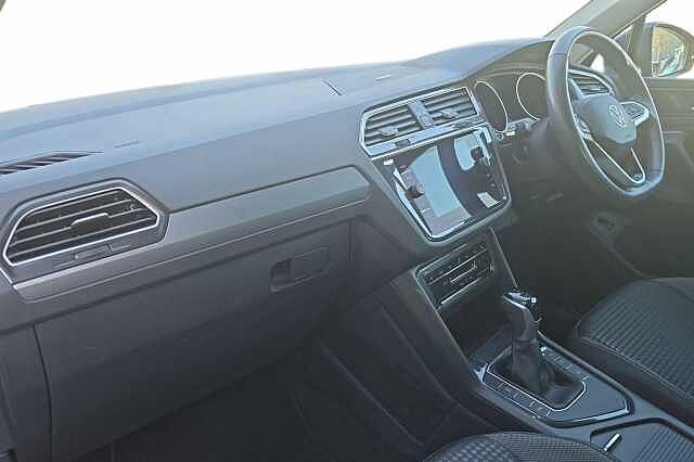 Used Volkswagen Tiguan 2022 for sale - 77643590: Photo 2