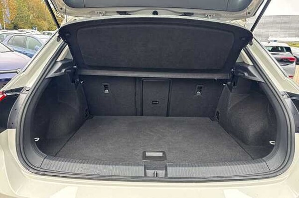 Used Volkswagen T-Roc 2022 for sale - 76197905: Photo 11