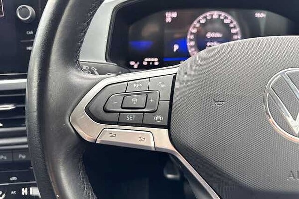 Used Volkswagen T-Roc 2022 for sale - 76197905: Photo 15