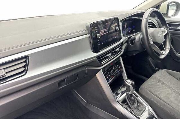 Used Volkswagen T-Roc 2022 for sale - 76197905: Photo 2
