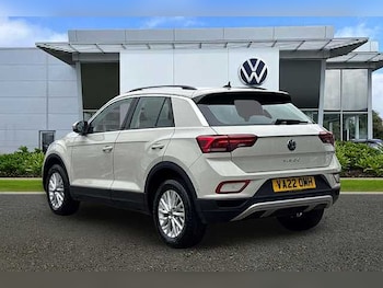 Used Volkswagen T-Roc 2022 for sale - 76197905: Photo 3