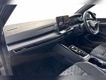 Used Volkswagen Golf 2025 for sale - 78078279: Photo