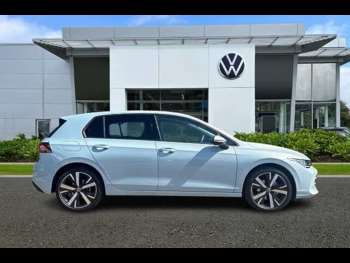 Used Volkswagen Golf 2025 for sale - 74634649: Photo