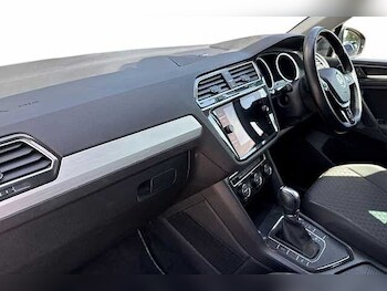 Used Volkswagen Tiguan 2018 for sale - 75655338: Photo