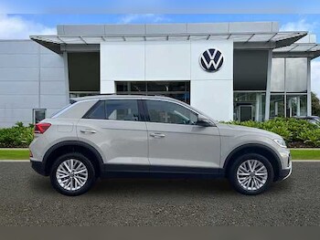 Used Volkswagen T-Roc 2022 for sale - 77328931: Photo