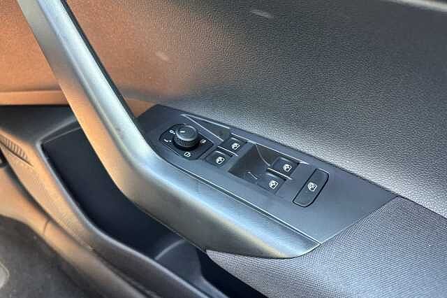 Used Volkswagen Taigo 2025 for sale - 76127561: Photo 31