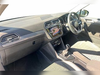 Used Volkswagen Tiguan 2022 for sale - 77968303: Photo