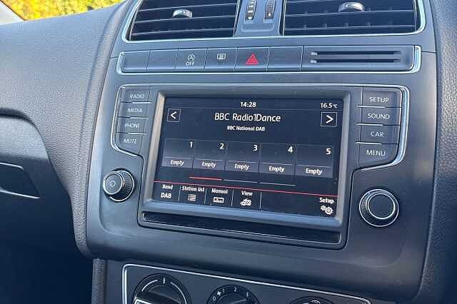 Used Volkswagen Polo 2016 for sale - 76687090: Photo 25