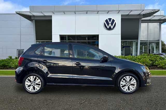 Used Volkswagen Polo 2016 for sale - 76687090: Photo 4