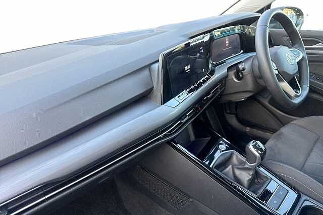 Used Volkswagen Golf 2024 for sale - 77656099: Photo 2