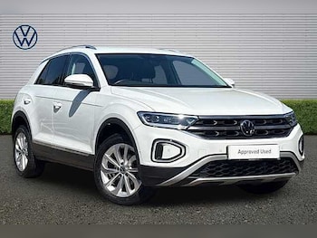Used Volkswagen T-Roc 2024 for sale - 78976182: Photo