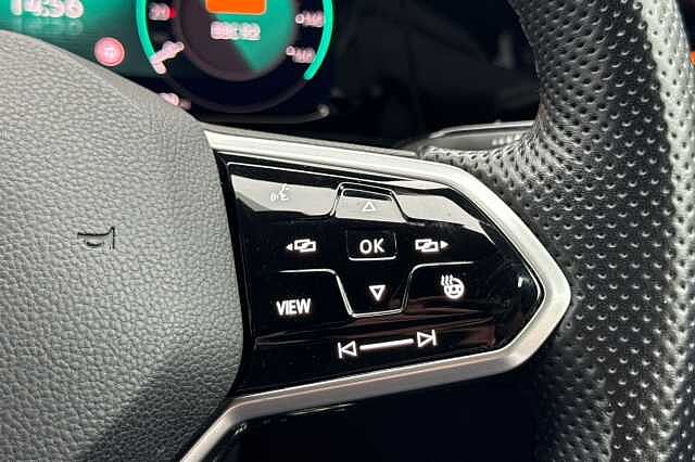 Used Volkswagen Golf 2023 for sale - 78069802: Photo 16